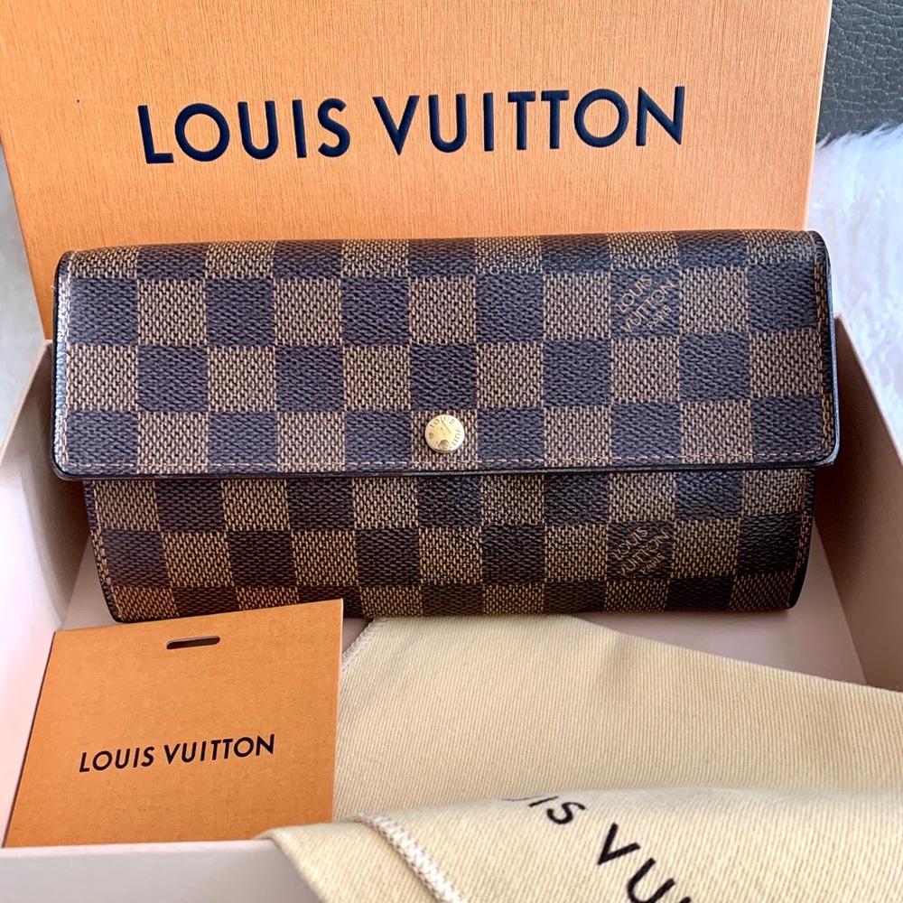 ‼️SOLD‼️Louis Vuitton Sarah Wallet DE